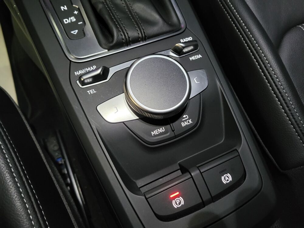 Q2 1.4 TFSI COD 150 S Tronic Design Luxe 2017 occasion 93600 Aulnay-sous-Bois