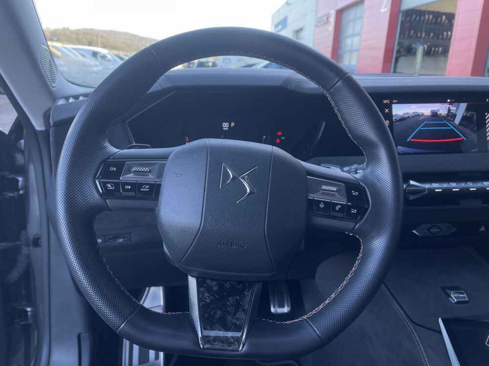DS3 PURETECH 130 PERFORMANCE LINE + AUTO 2022 occasion 38460 Cr&eacute;mieu