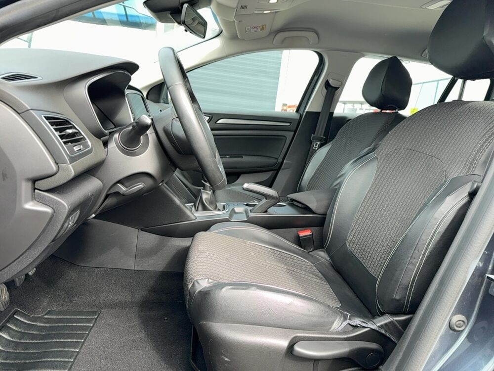 M&eacute;gane Business Blue dCi 115 -21N 2022 occasion 40160 Parentis-en-Born