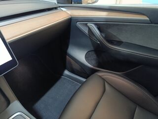 Model Y Grande Autonomie Dual-Motor AWD 2023 occasion 91580 &Eacute;tr&eacute;chy