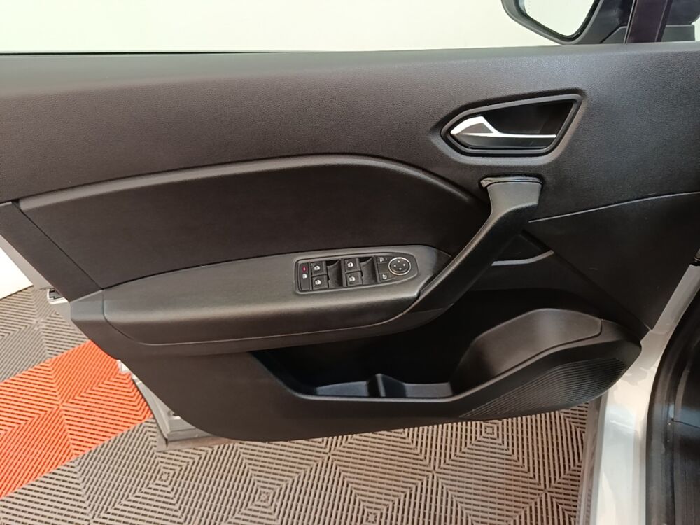 Captur Business E-Tech hybride 145 -21 2022 occasion 91580 &Eacute;tr&eacute;chy
