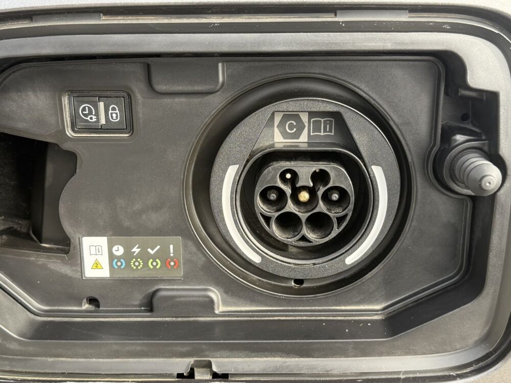 C5 aircross Hybride recharg 225 e-EAT8 Shine Pack 2023 occasion 69330 Meyzieu