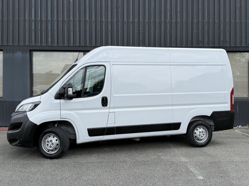 Jumpy 2.2 140 CH S&S 3.3T L2H2 2023 occasion 91580 &Eacute;tr&eacute;chy
