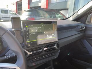 Duster journey hybrid 140 2025 occasion 38460 Cr&eacute;mieu