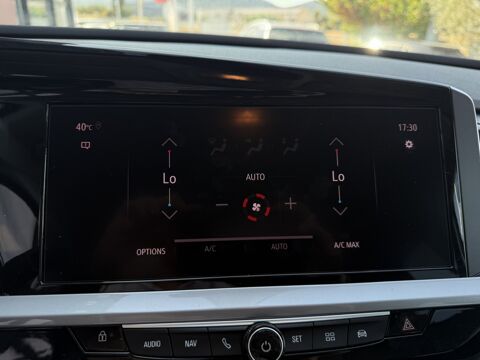 Grandland 1.2 Turbo 130 ch Auto ELEGANCE BUSINESS 2023 occasion 30260 Quissac