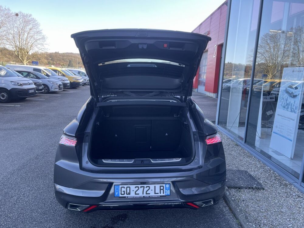 DS3 PURETECH 130 PERFORMANCE LINE + AUTO 2022 occasion 38460 Cr&eacute;mieu