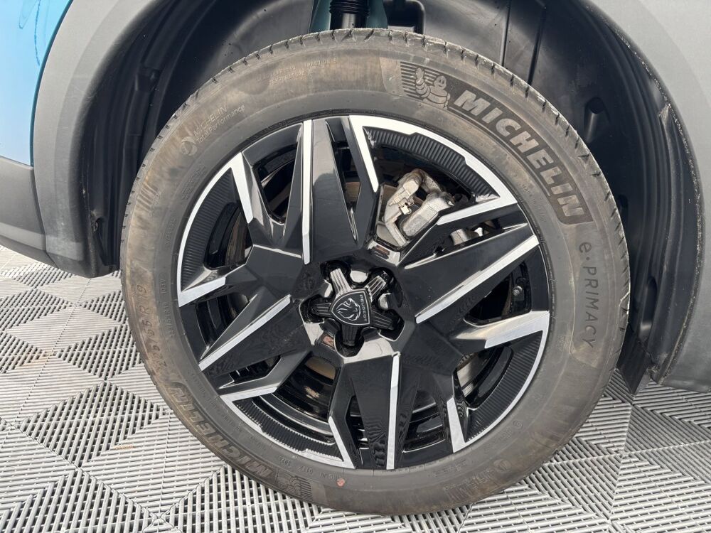 5008 1.2 HYBRID 145 E-DCS6 GT 2025 occasion 69330 Meyzieu