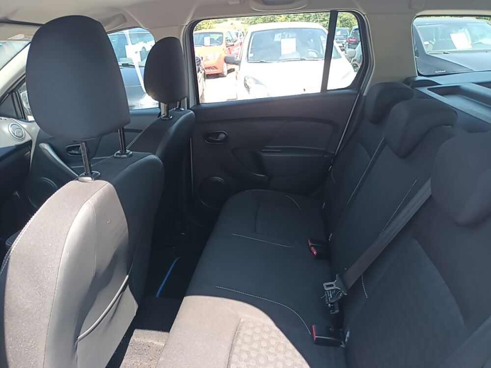 Logan Prestige dCi 90 eco&sup2; 2013 occasion 35210 Ch&acirc;tillon-en-Vendelais