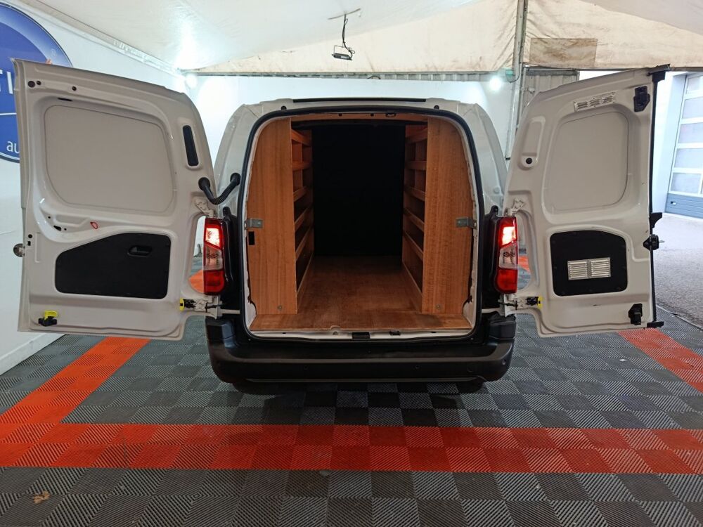 Jumpy BLUEHDI 100 S&S LONG 950KG PREMIUM 2023 occasion 91580 &Eacute;tr&eacute;chy