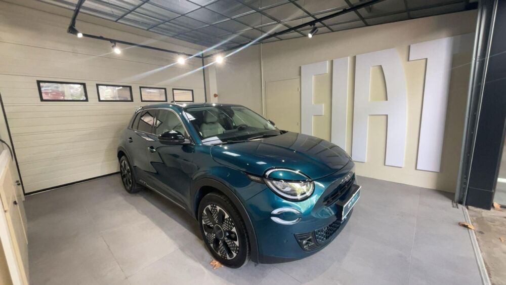 Fiat 600 T-Gen 3 1.2 Hybrid 110 DCT6 La Prima 2025 occasion 76360 Barentin