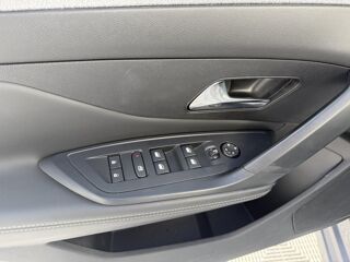 308 1.2 PURETECH 130 S&S AUTO 8 ALLURE 2024 occasion 69330 Meyzieu