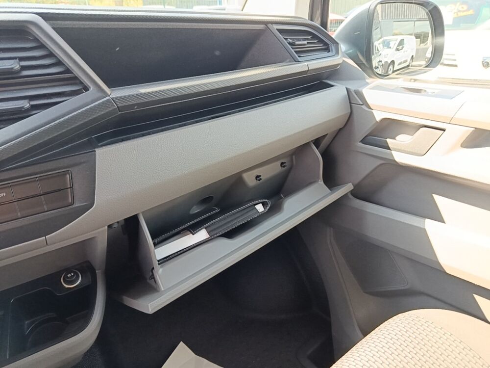 Jumpy 2.0 TDi 150 DSG7 L2H1 Confort 2022 occasion 91580 &Eacute;tr&eacute;chy