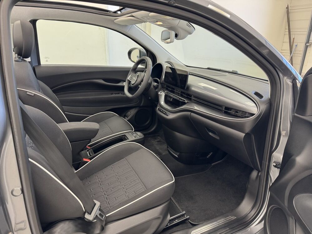 500 C 42kWh Pack Confort & Style 2023 occasion 76360 Barentin