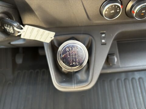 Jumpy FG Tr CF F3500 L2H2 Blue dCi 135 33044KMS 17900€HT 2023 occasion 86440 Mign&eacute;-Auxances