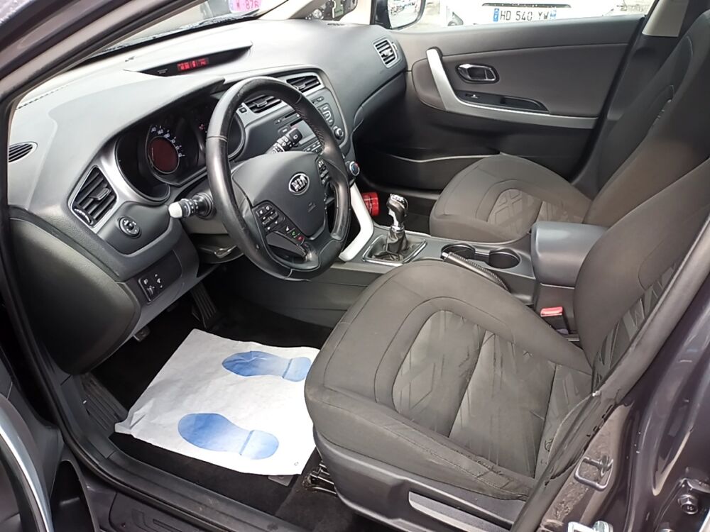 Pro cee d ii 1,4 Diesel CRDi 90 ch BVM 6 Motion 2014 occasion 35210 Ch&acirc;tillon-en-Vendelais