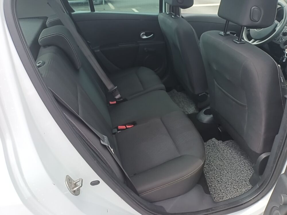 Clio Dynamique TomTom 1.2 TCE 100 Eco2 2011 occasion 35210 Ch&acirc;tillon-en-Vendelais