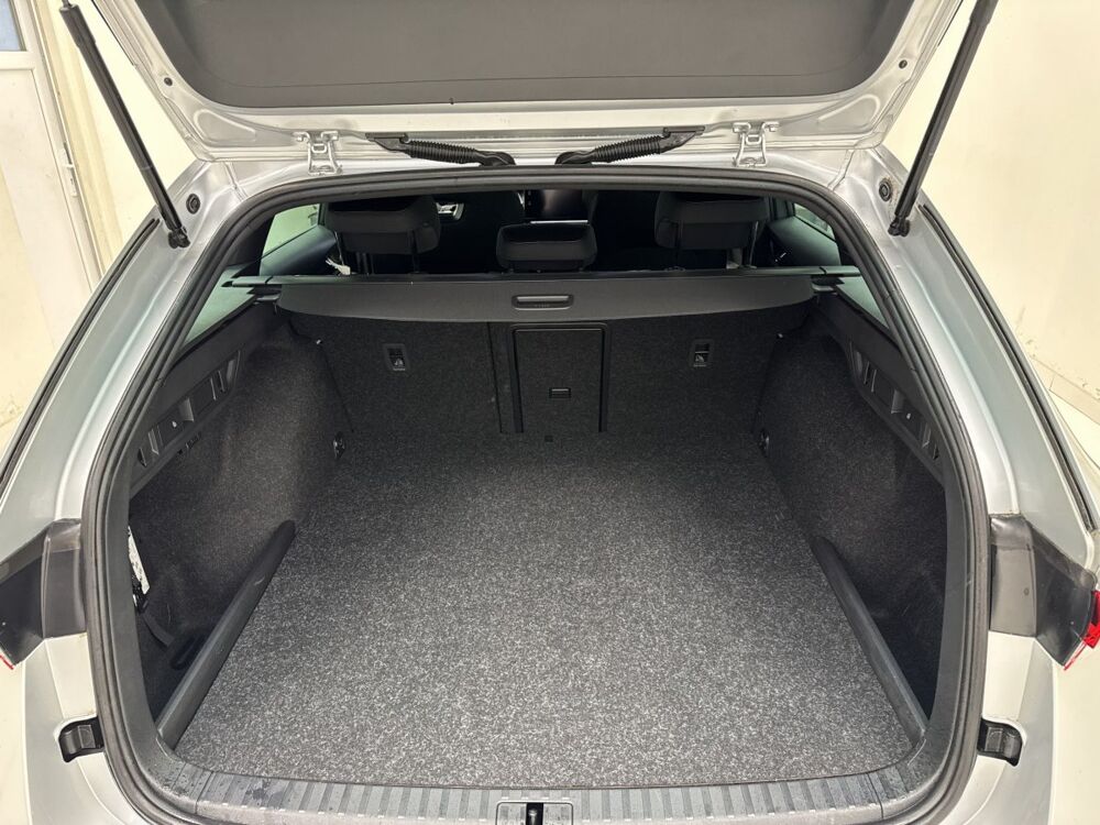 Octavia 1.4 TSI PHEV iV 204 DSG6e Sportline 2023 occasion 76360 Barentin