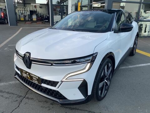 Renault M&eacute;gane techno EV60 220ch optimum charge 2022 occasion Les Essarts 85140