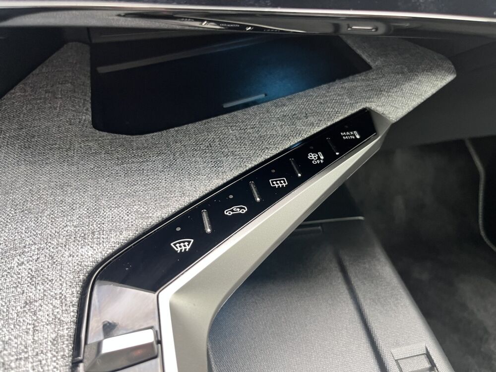 3008 1.2 HYBRID 145 E-DCS6 GT 2025 occasion 42190 Charlieu