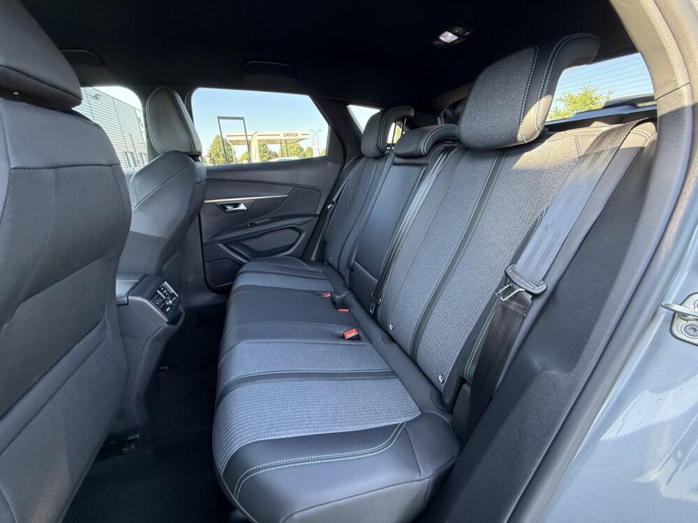 3008 Hybrid 136 e-DCS6 Allure Pack 2024 occasion 86300 Chauvigny