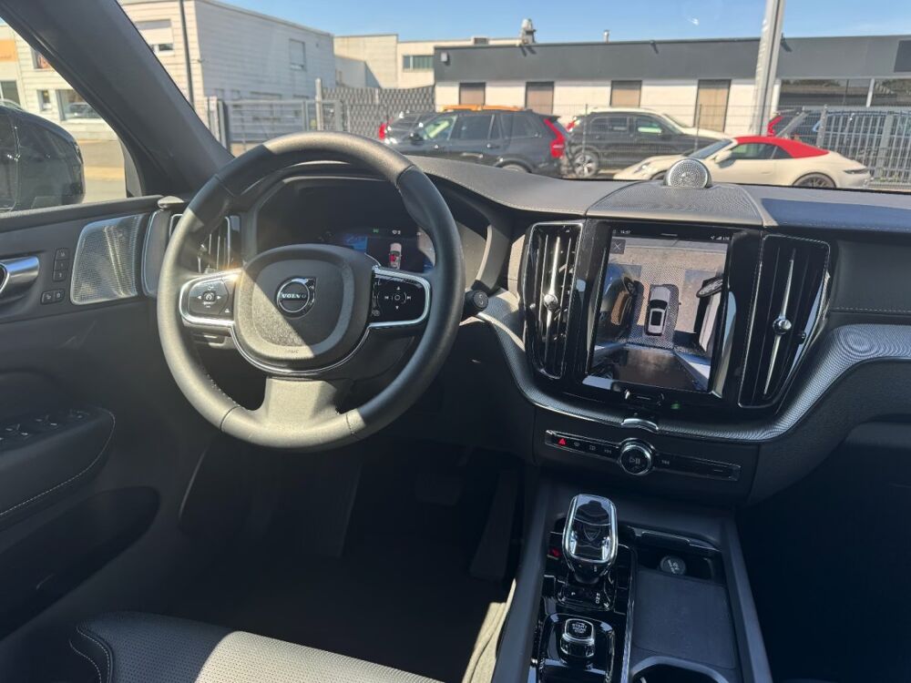 XC60 PHEV T8 AWD Ultra Dark Black &eacute;dition 455 Bowers Suspension P 2024 occasion 69007 Lyon