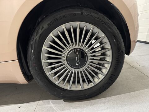 500 24kWh Pack Style 2023 occasion 76360 Barentin