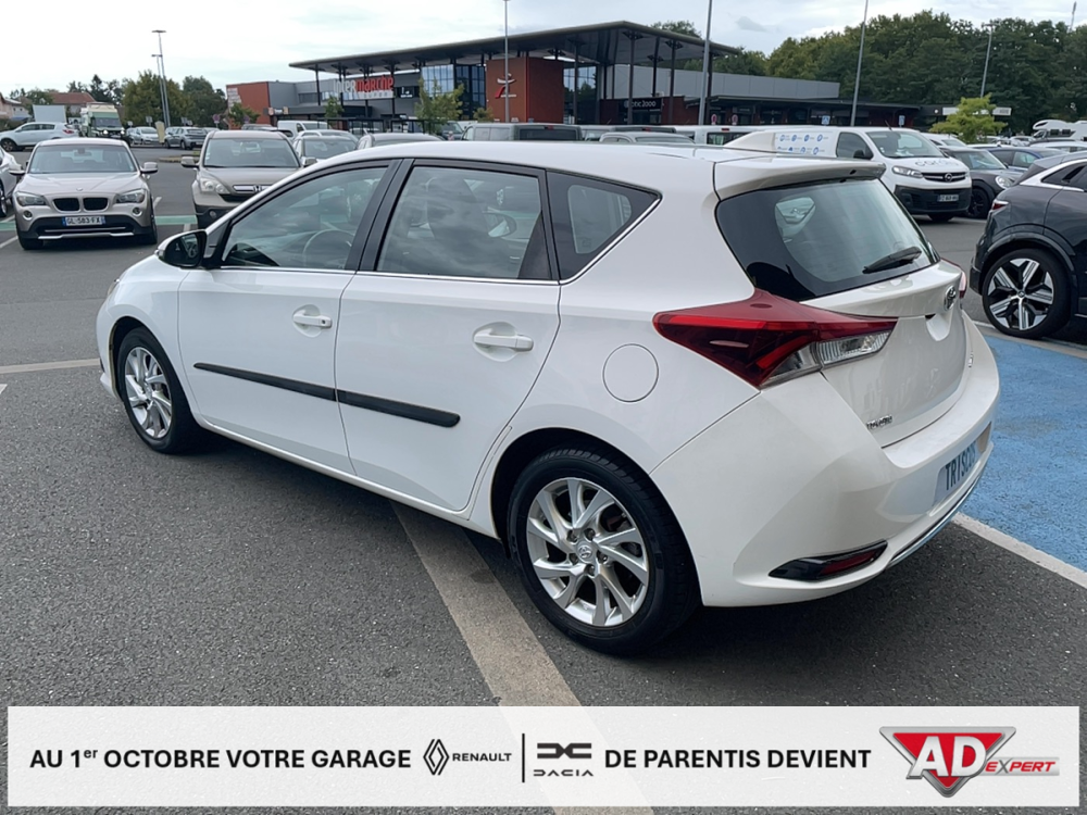 Auris 1.2T Dynamic (new2015) 5 portes (mai 2015) (co2 112) 2015 occasion 40160 Parentis-en-Born