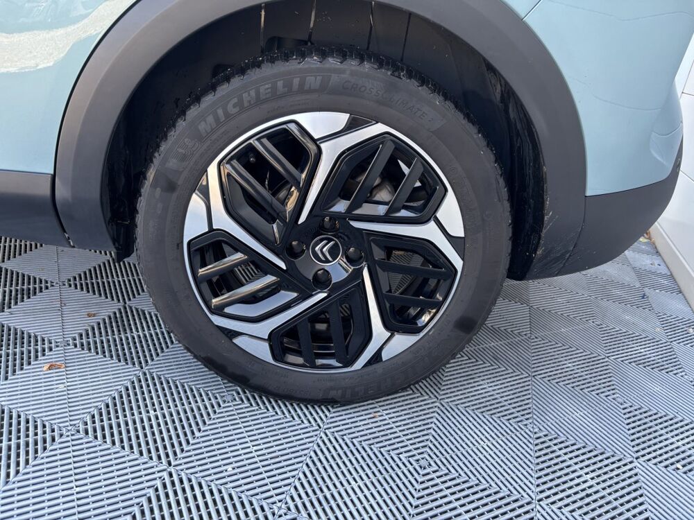 C4 PureTech 130 S&S EAT8 Shine 2021 occasion 69330 Meyzieu