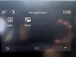 Clio Evolution r&eacute;versible E-Tech full hyb 145 2023 occasion 30610 Sauve