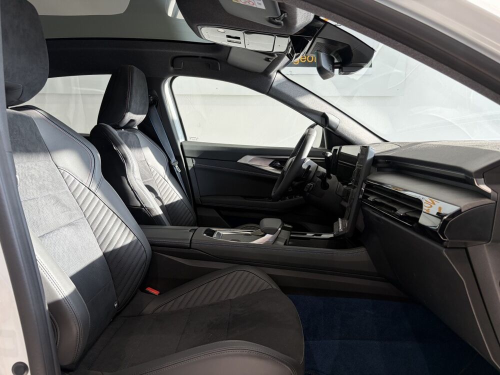 Rafale Atelier Alpine hybrid E-Tech 4x4 300 26 2026 occasion 38370 Saint-Clair-du-Rh&ocirc;ne