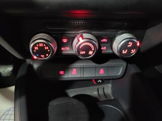 A1 1.6 TDI 105 AMBIENTE 2013 occasion 93600 Aulnay-sous-Bois