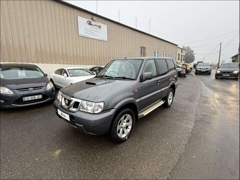 Nissan terrano (2) 2.7Tdi Confort