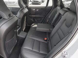 V60 PHEV T8 Plus Dark 455 ch Attelage Cam&eacute;ra 360&deg; Toit Pano Autr 2024 occasion 69007 Lyon