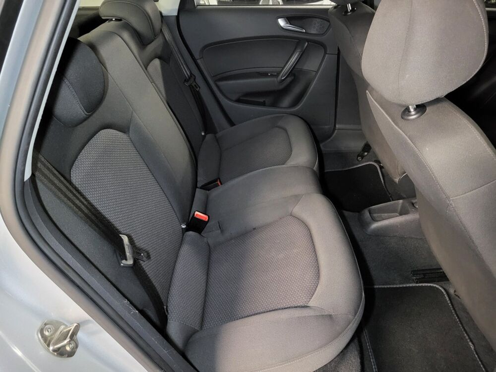 A1 1.6 TDI 105 AMBIENTE 2013 occasion 93600 Aulnay-sous-Bois