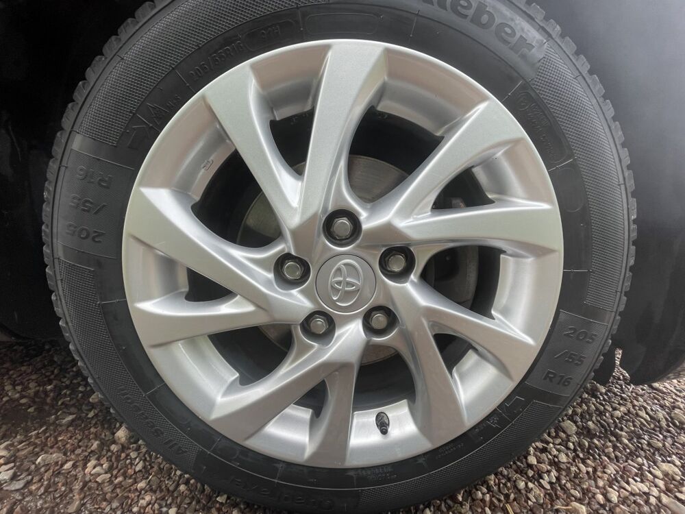 Auris 1.8 HYBRID 136 CVT AUTO TECHNOLINE 2017 occasion 42640 Saint-Germain-Lespinasse
