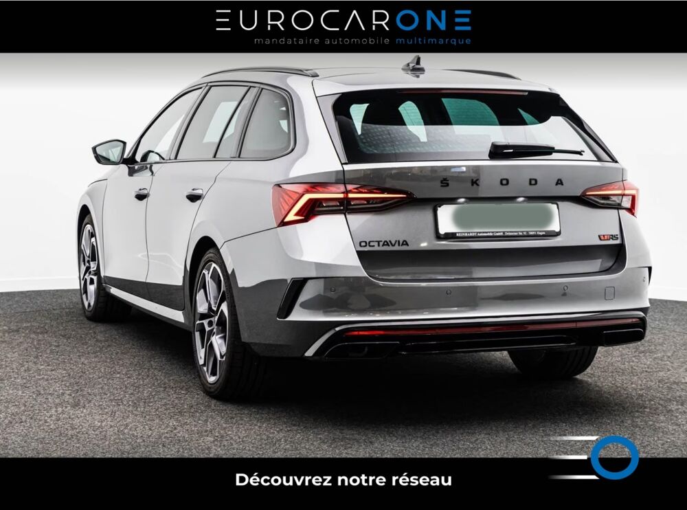Octavia 2.0 TSI RS 245 ch Toit ouvrant Attelage Matrix LED Autres mo 2023 occasion 69007 Lyon
