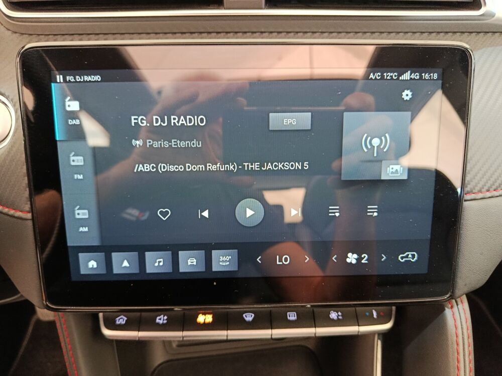 ZS EV Luxury 70kWh 2024 occasion 91580 &Eacute;tr&eacute;chy