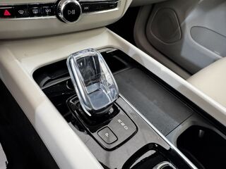 XC60 Recharge T8 390 Geartro 8 Inscription 2021 occasion 91580 &Eacute;tr&eacute;chy