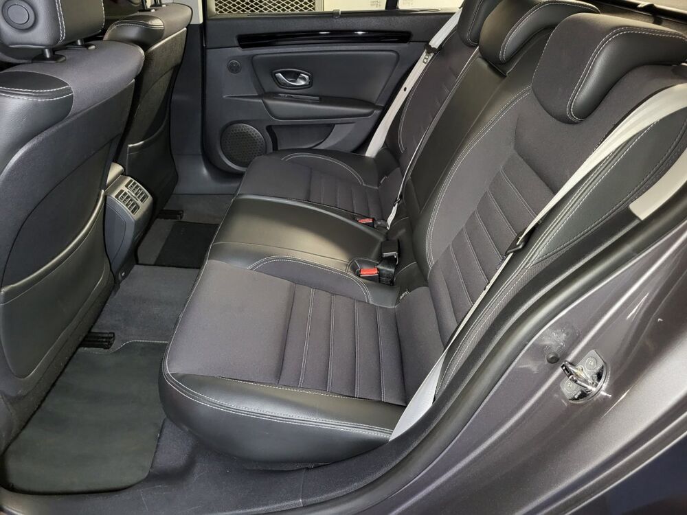Laguna Bose 1.5 dCi 110 Fap Eco2 2011 occasion 93600 Aulnay-sous-Bois