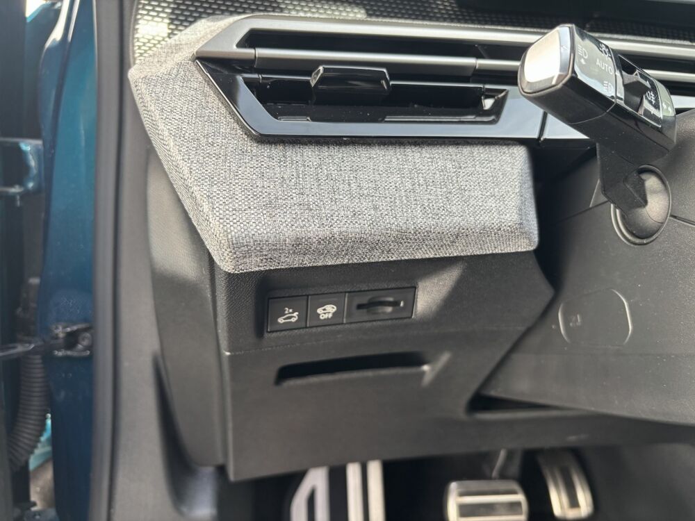 5008 1.2 HYBRID 145 E-DCS6 GT 2025 occasion 69330 Meyzieu