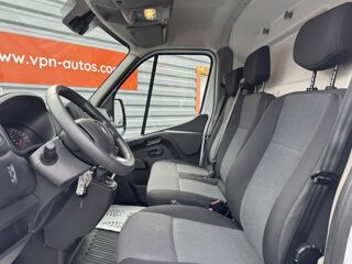 Jumpy FG Tr CF F3500 L2H2 Blue dCi 135 33044KMS 17408€HT 2023 occasion 86440 Mign&eacute;-Auxances