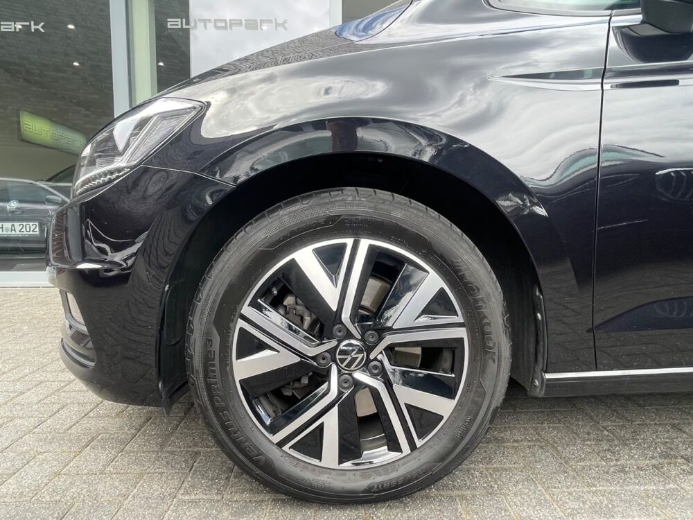 Touran 1.5 TSI Style 7P 150 ch Pack Voyage Attelage Toit Pano Autre 2025 occasion 69007 Lyon