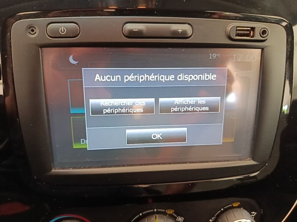 Captur Zen TCe 90 - 18 2018 occasion 91580 &Eacute;tr&eacute;chy