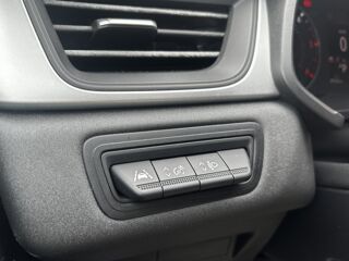 Captur Business Blue dCi 115 EDC DISTRIBUTION OK 2020 occasion 86440 Mign&eacute;-Auxances