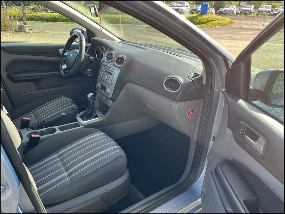 Focus 1600 TDCi 90 Ghia 2009 occasion 61170 Montchevrel