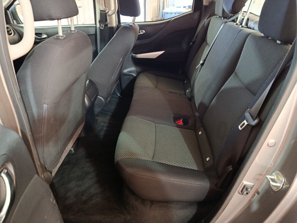 Navara Double-Cab 2.3 dCi 190 ACENTA 2018 occasion 91580 &Eacute;tr&eacute;chy