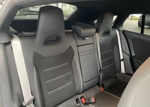 Classe CLA CLA 200 d Amg Line 150 Gris Alpin Attelage Autres disponible 2025 occasion 69007 Lyon
