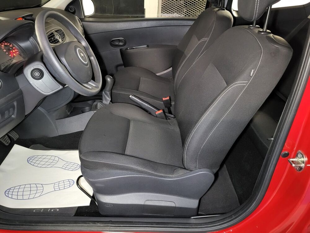 Clio Collection Zen 3 portes 1.2 16V 75 2014 occasion 93600 Aulnay-sous-Bois