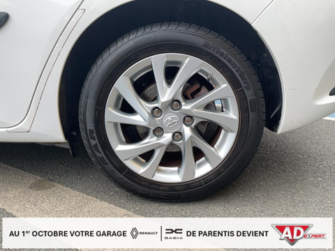 Auris 1.2T Dynamic (new2015) 5 portes (mai 2015) (co2 112) 2015 occasion 40160 Parentis-en-Born