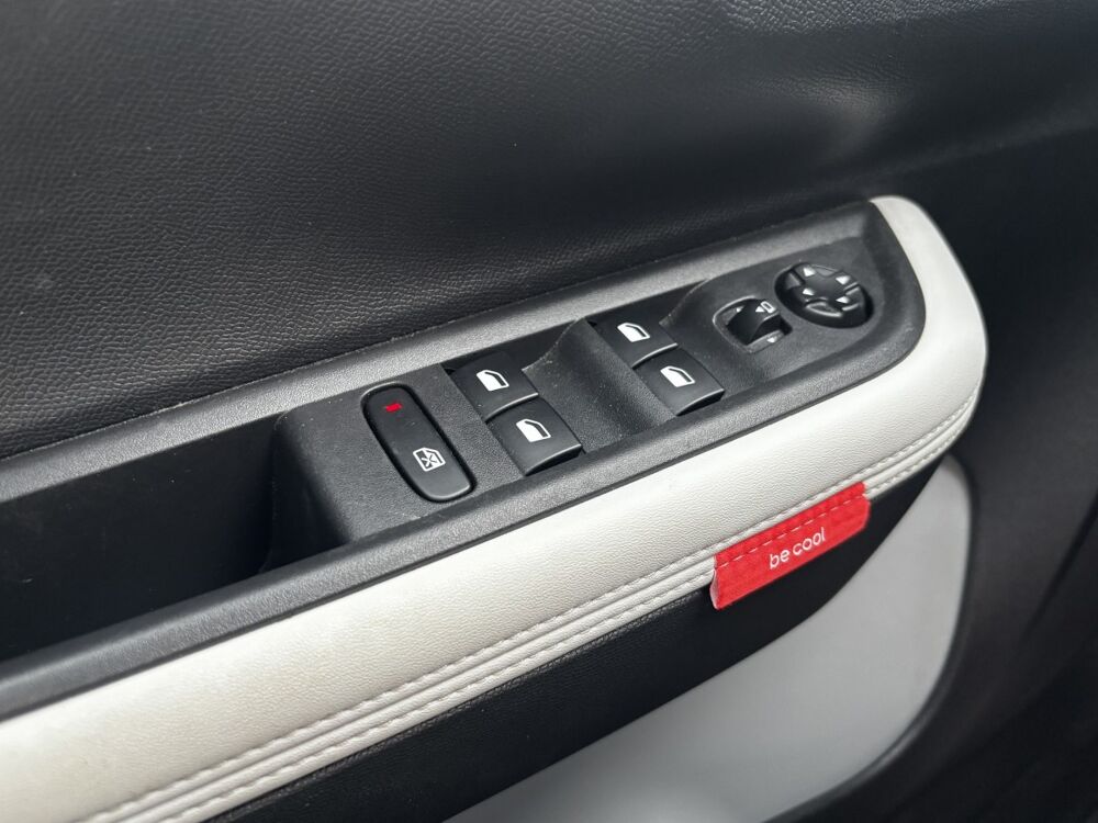 C3 Aircross Hybride 145 e-DSC6 MAX 7 places 2025 occasion 86440 Mign&eacute;-Auxances